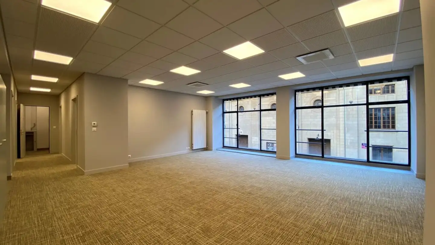 Office space for rent - Rue Du Marché (Les Rues Basses), 1204 Genève - Photo 4