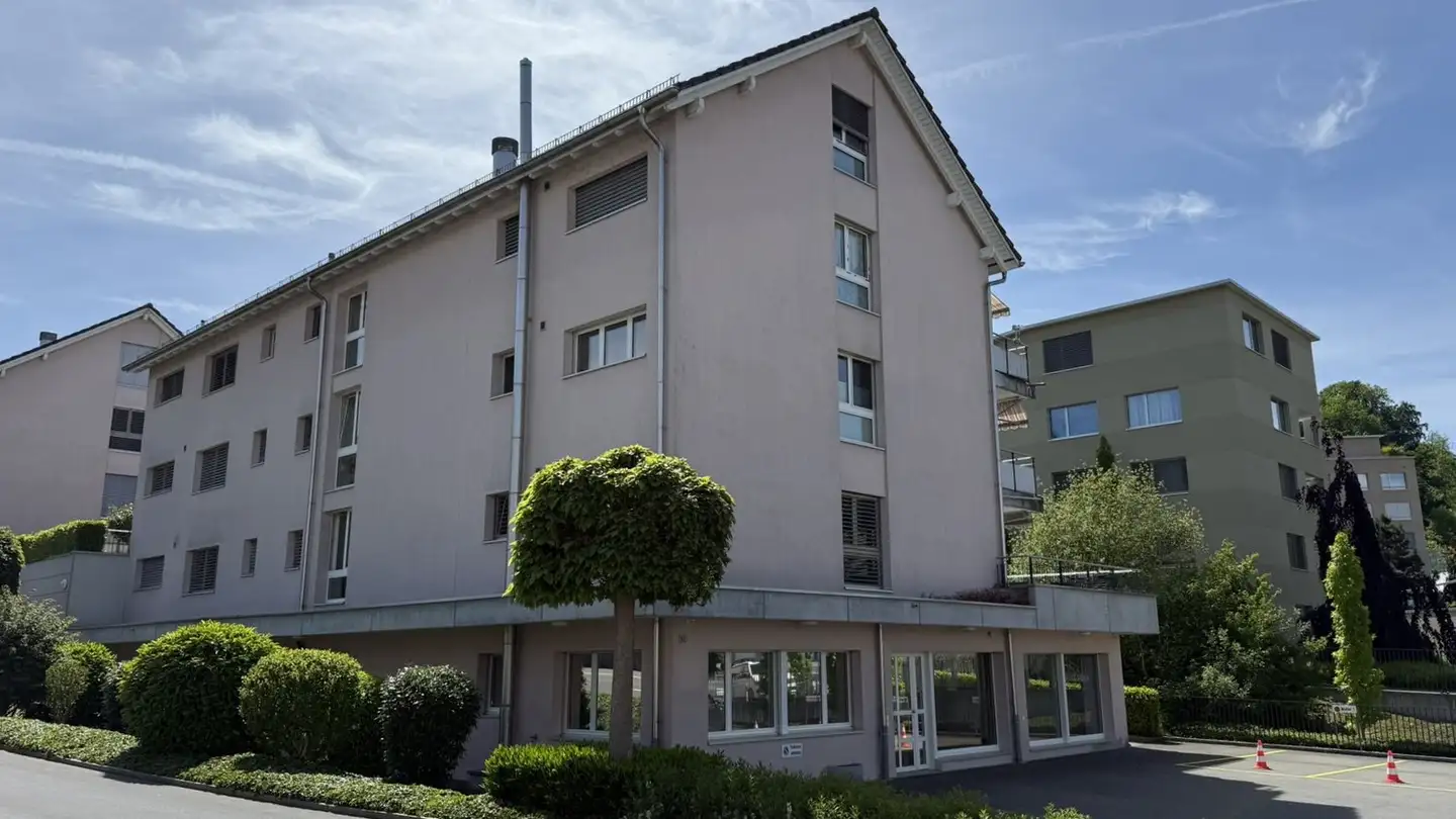 Office space for rent - Roosstrasse 52, 8832 Wollerau