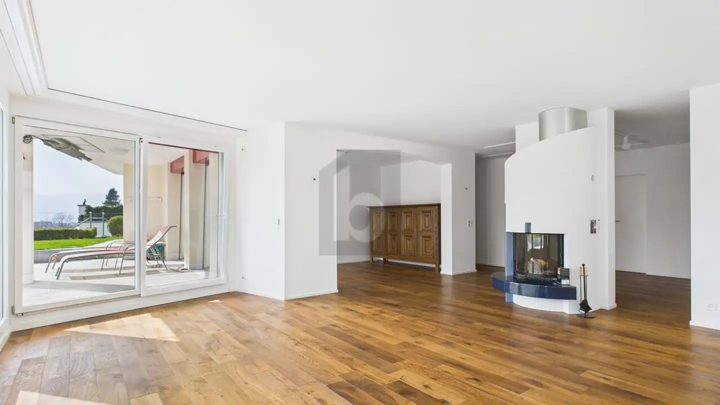 Stepped apartment for rent - 8645 Jona - Photo 4