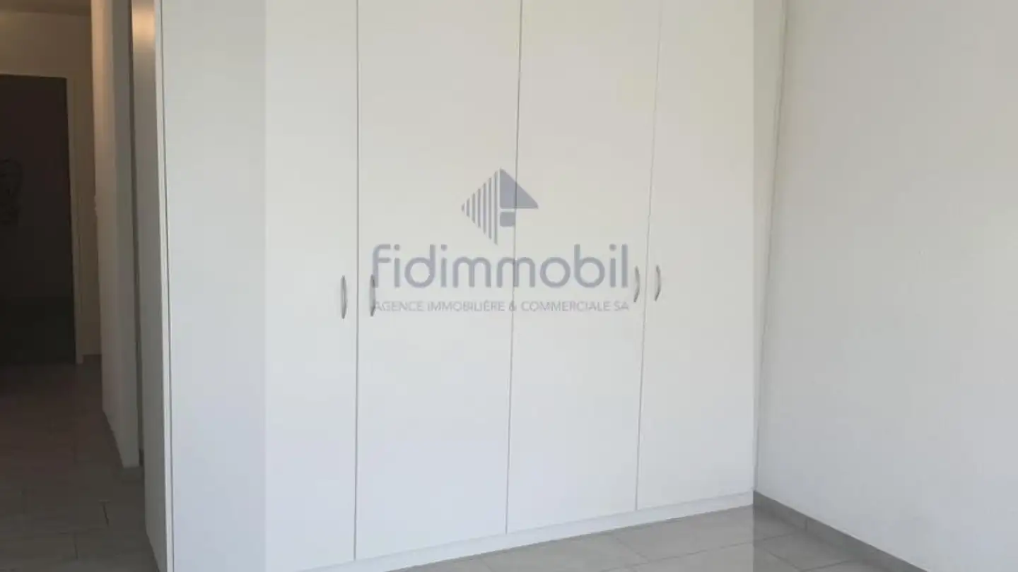 Studio à louer - Rue Du Rocher 24, 2000 Neuchâtel - Photo 2