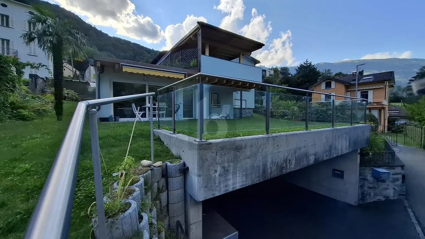 Duplex for sale - 6716 Acquarossa