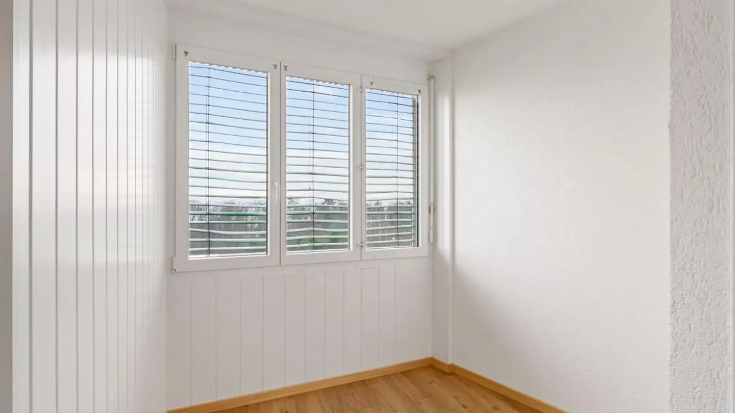 Appartement à louer - Rue Denis-De-Rougemont 4, 2000 Neuchâtel - Photo 4