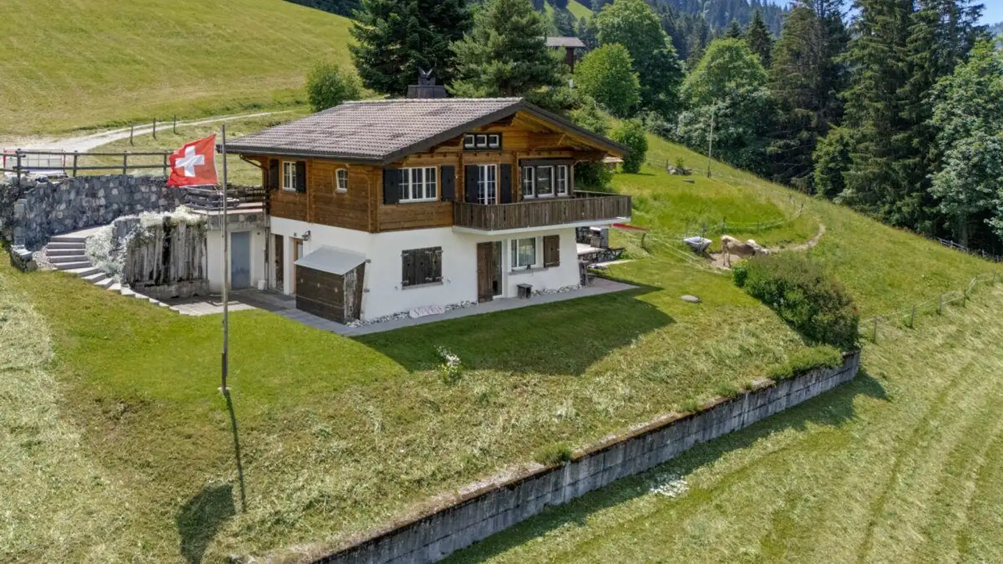 Appartement à vendre - Cavadurastrasse 12, 7214 Grüsch