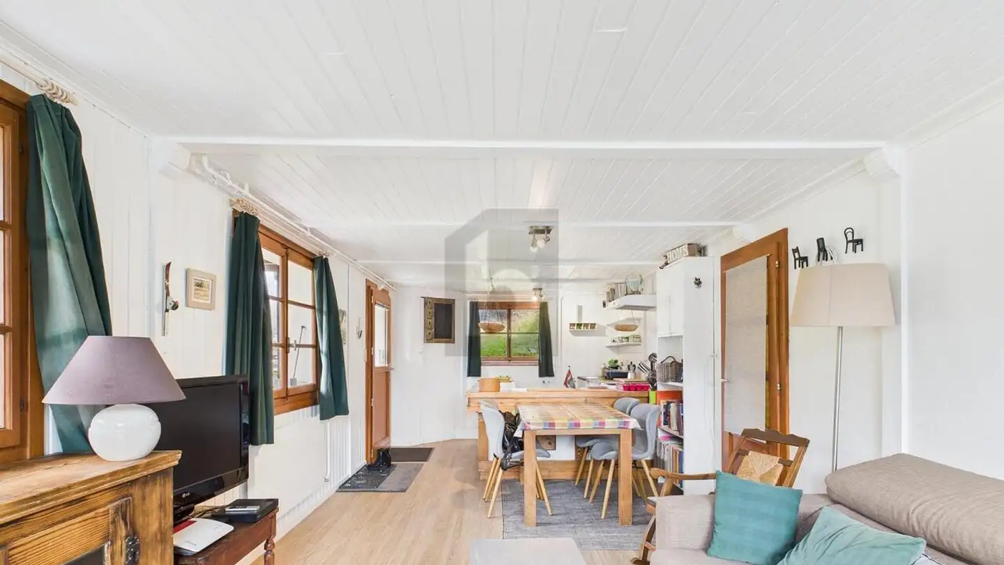 Row house for sale - 1875 Morgins