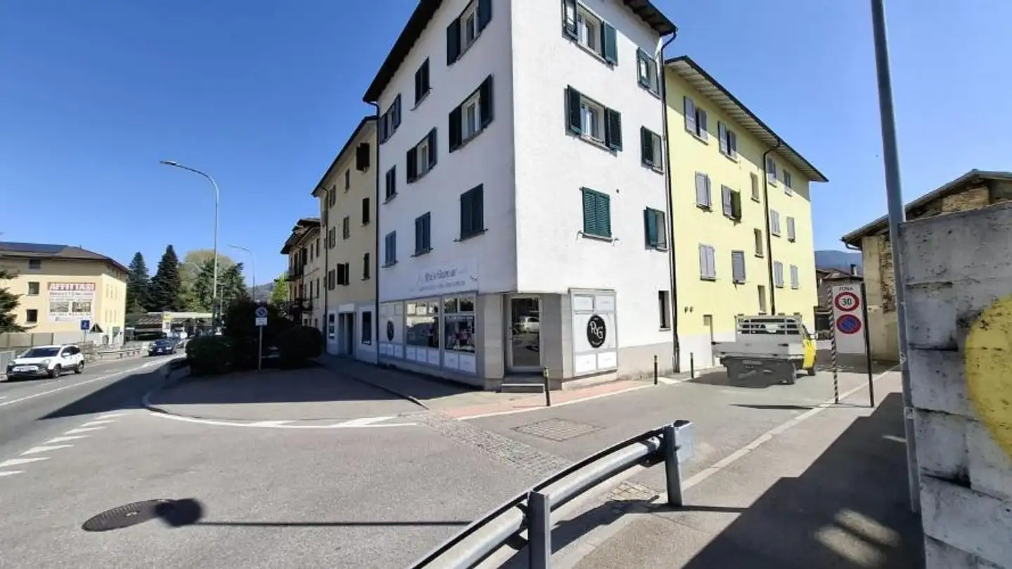 Residential building for sale - 6983 Magliaso