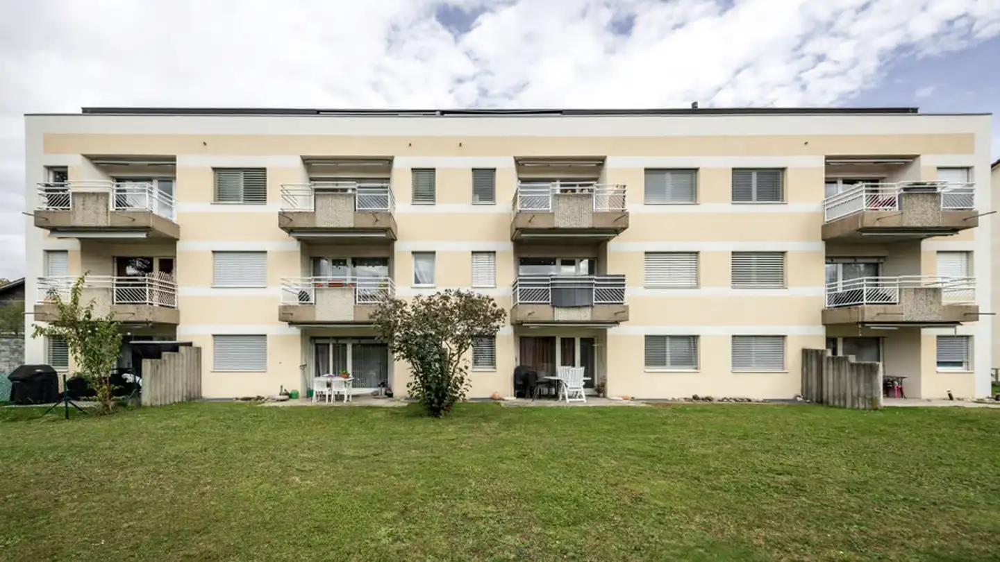 Single garage for rent - Kreuzweg 7, 1734 Tentlingen