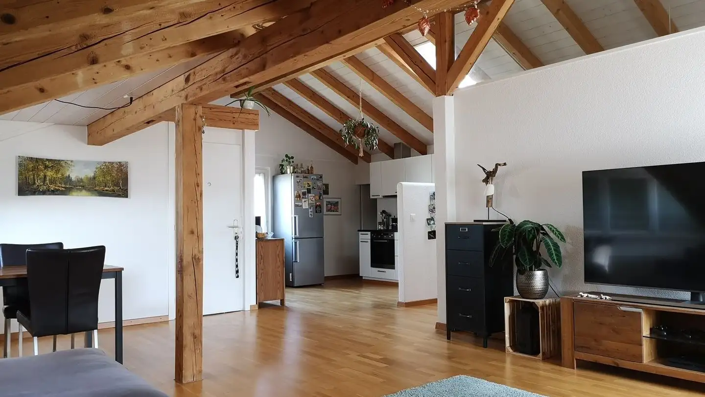 Attique à louer - Meisenweg 9, 2563 Ipsach