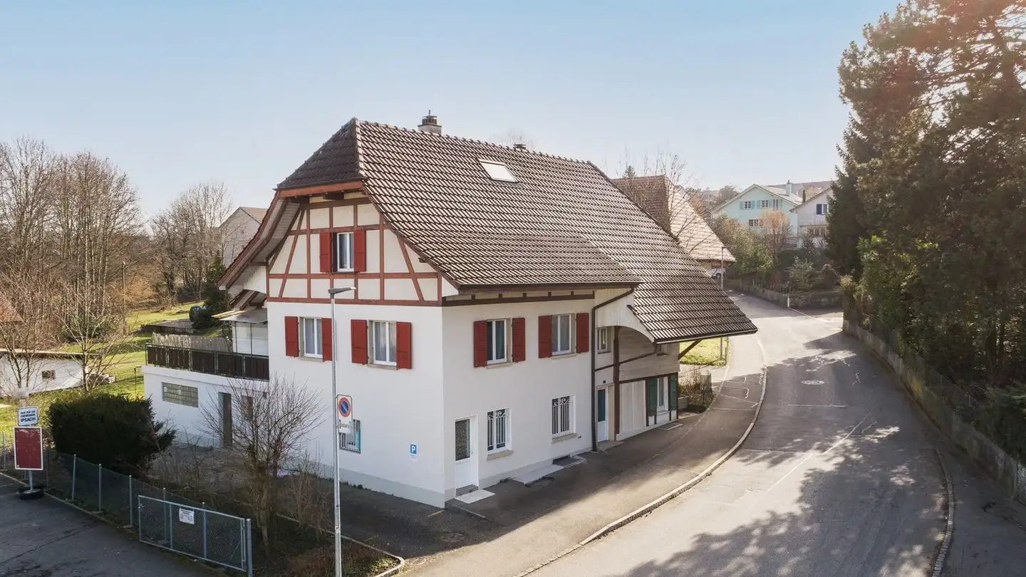 Parkplatz im Freien mieten - Quellmattstrasse 3, 2563 Ipsach - Foto 2