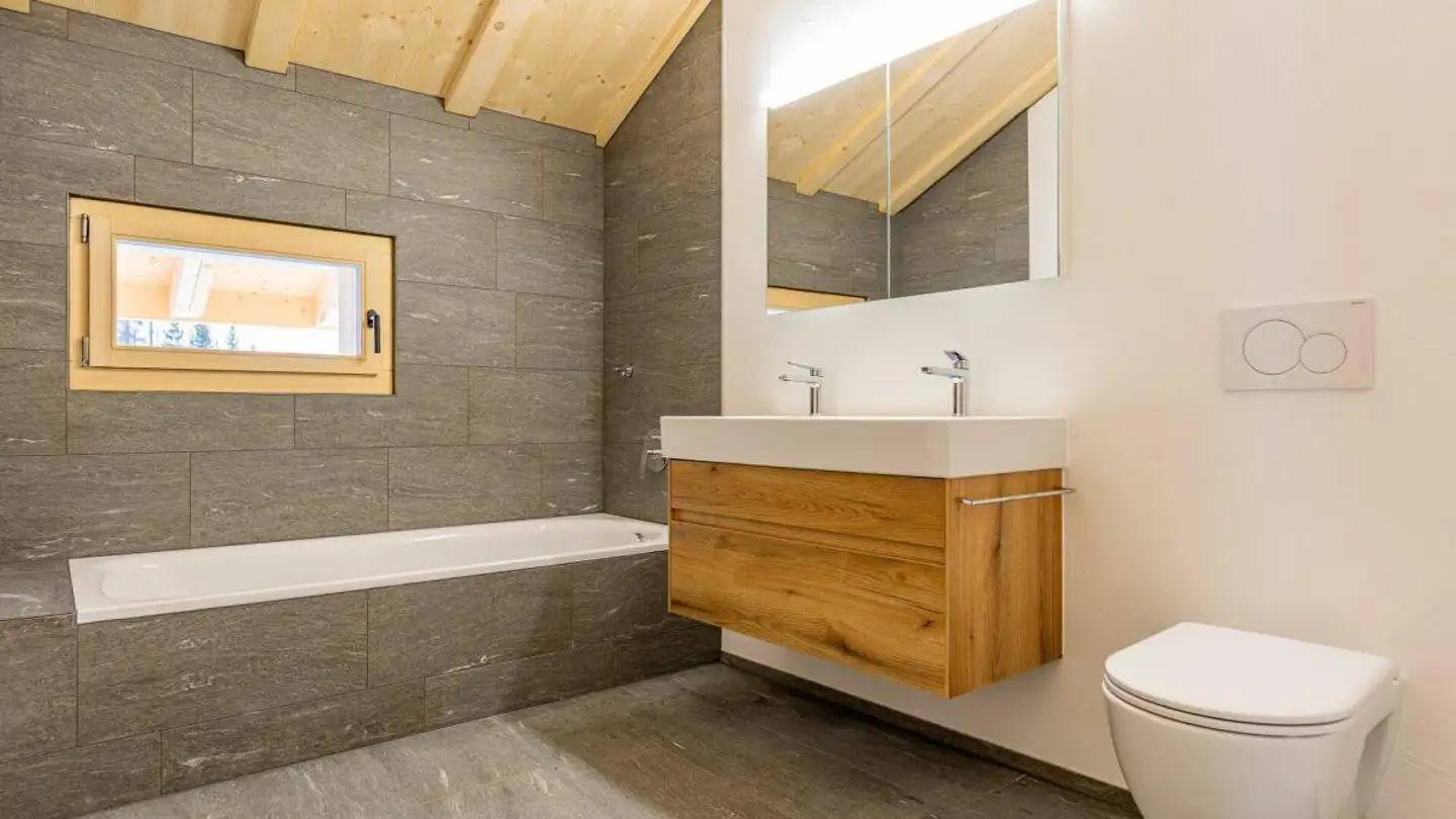 Single house for sale - 7270 Davos Platz - Photo 2