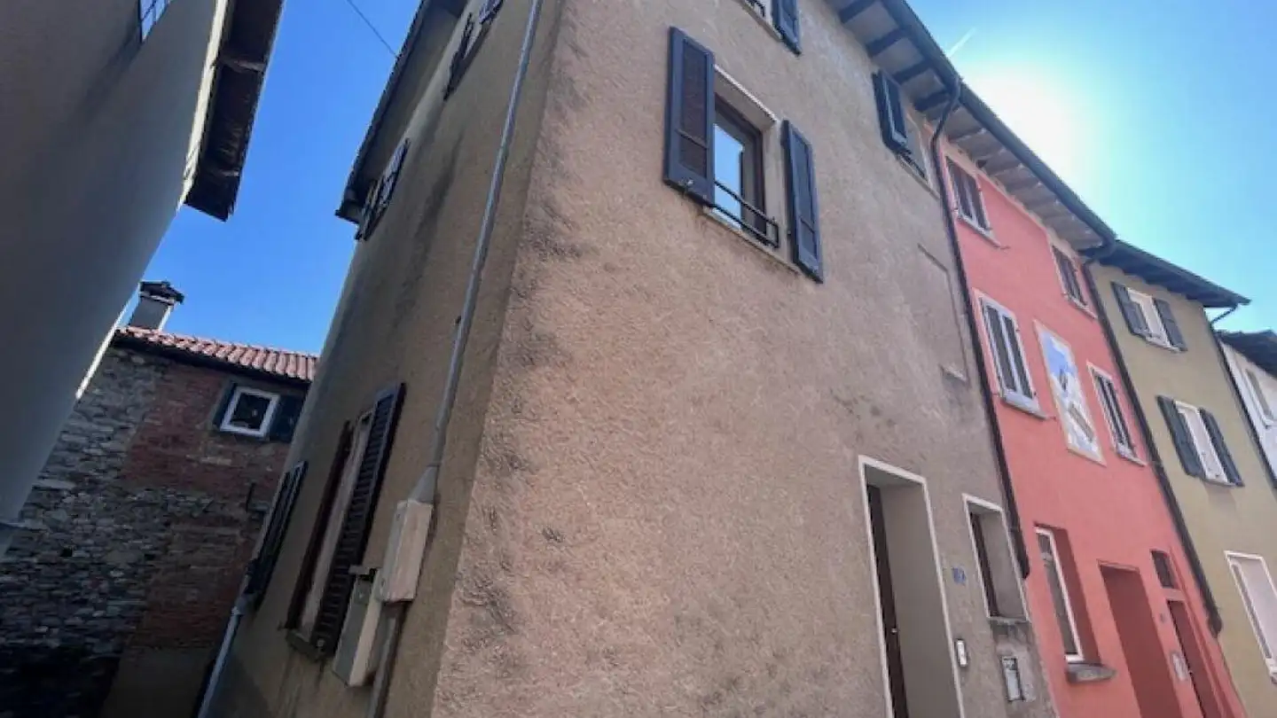 Semi-detached house for rent - Piazza Francesco Ferrer 8, 6986 Novaggio