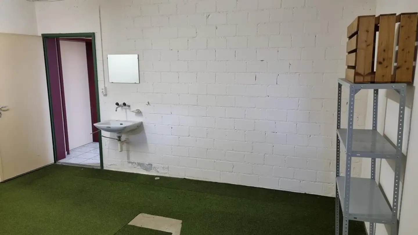 Espace de stockage à louer - Bahnhofstrasse 18, 4402 Frenkendorf - Photo 2