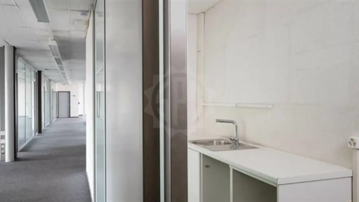 Spazio ufficio in affitto - Route De L'aéroport, 1215 Genève - Foto 4