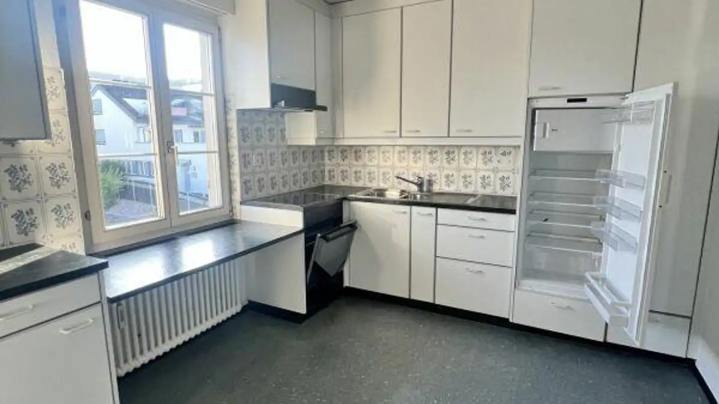 Apartment for rent - Bahnhofstrasse 4, 6037 Root - Photo 2