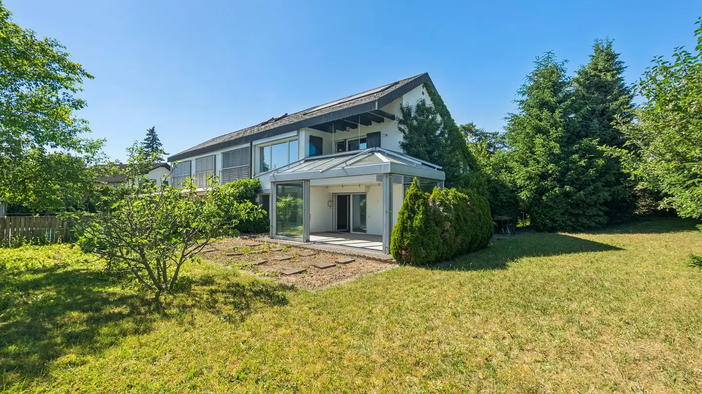 Casa bifamiliare in vendita - Hofackerstrasse 12, 8304 Wallisellen