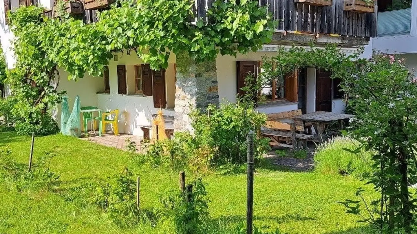 Appartamento in affitto - Via Caglieci 9, 7173 Surrein - Foto 2
