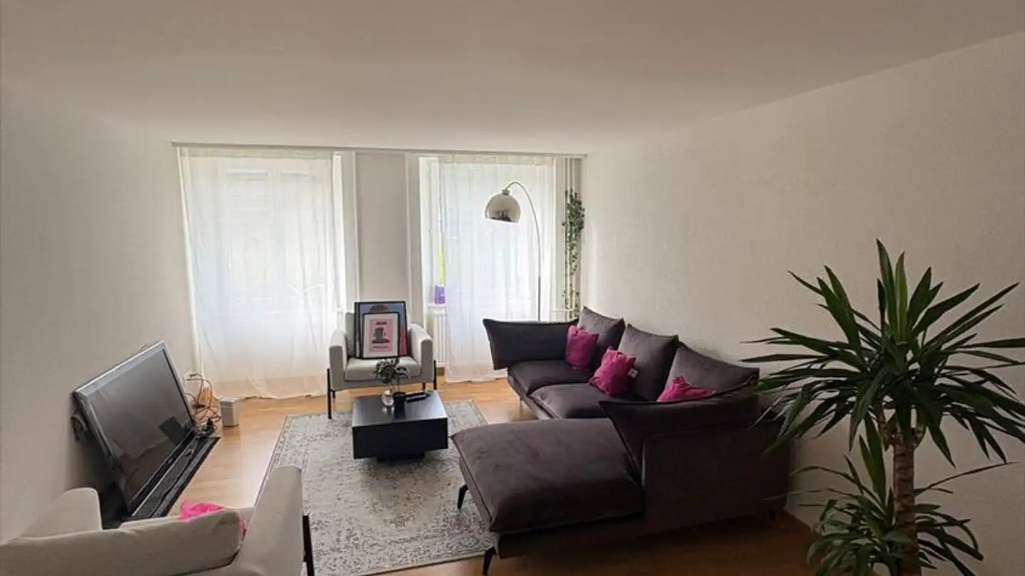 Appartamento in affitto - Rue Du Vallon 24, 2610 St-Imier - Photo 2