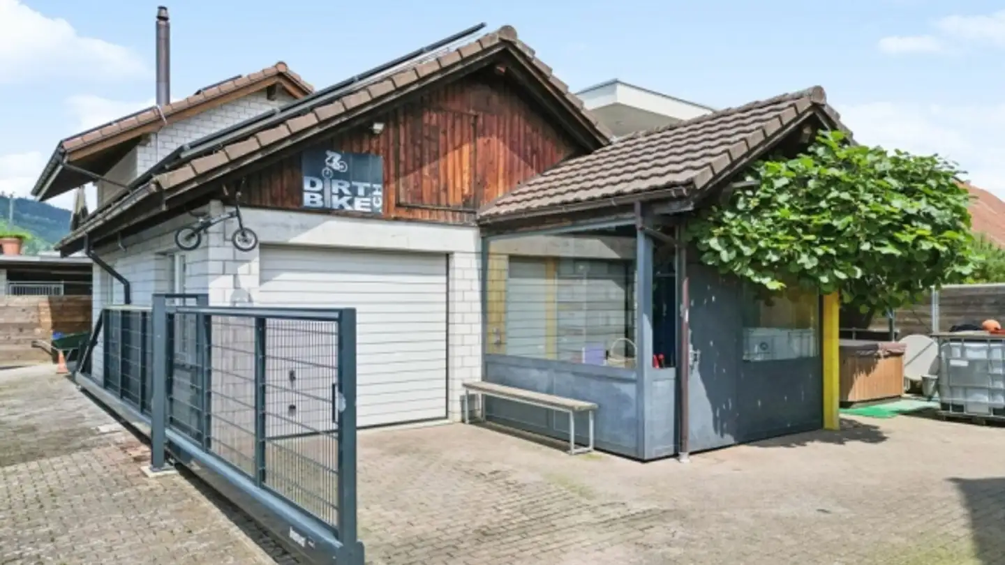 Commercial for sale - 4663 Aarburg - Photo 3