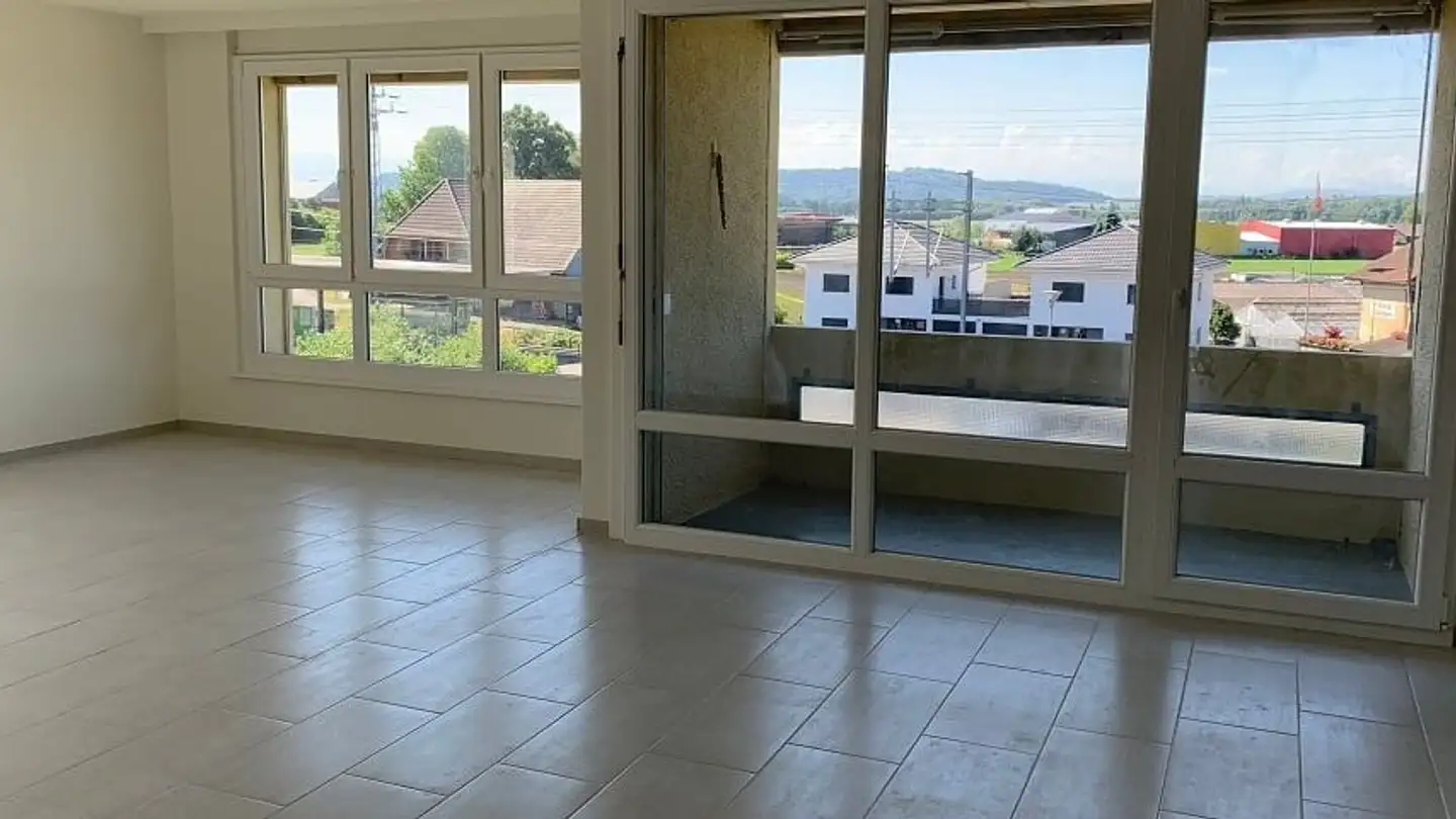 Wohnung mieten - Bahnhofstrasse 32, 3236 Gampelen - Foto 2