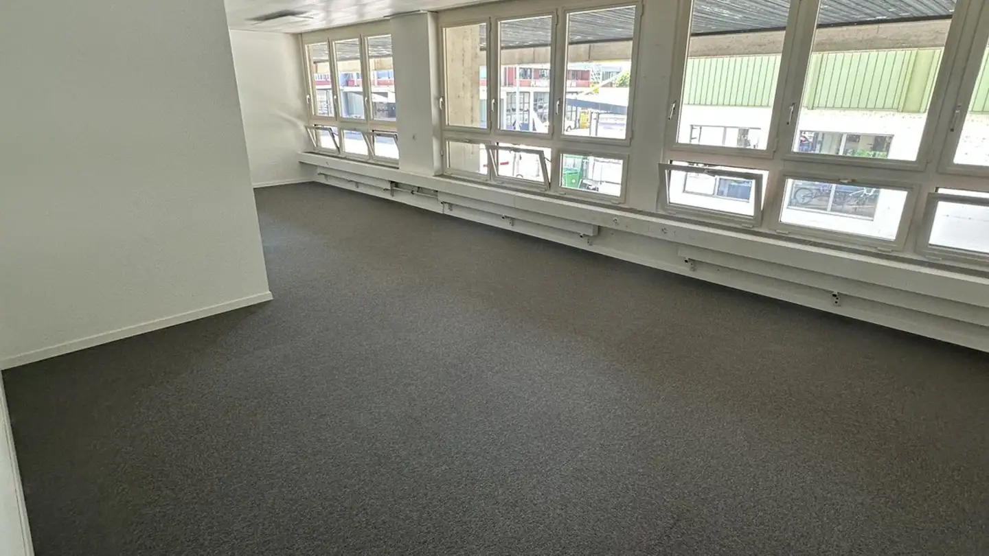 Spazio ufficio in affitto - Lerzenstrasse 19a, 8953 Dietikon