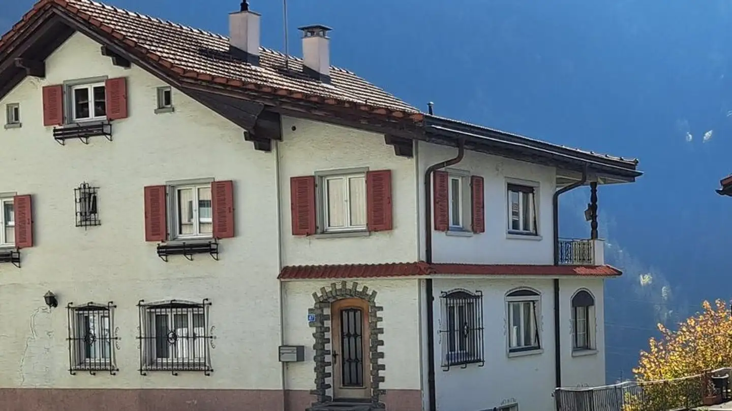 Casa bifamiliare in vendita - Via Sursilvana 45, 7172 Rabius