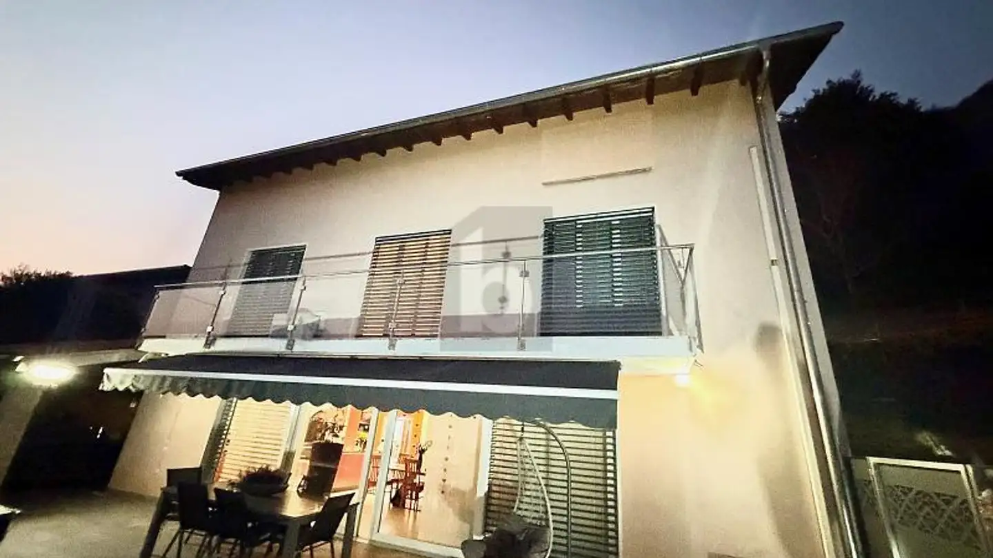 Einfamilienhaus kaufen - 6516 Cugnasco