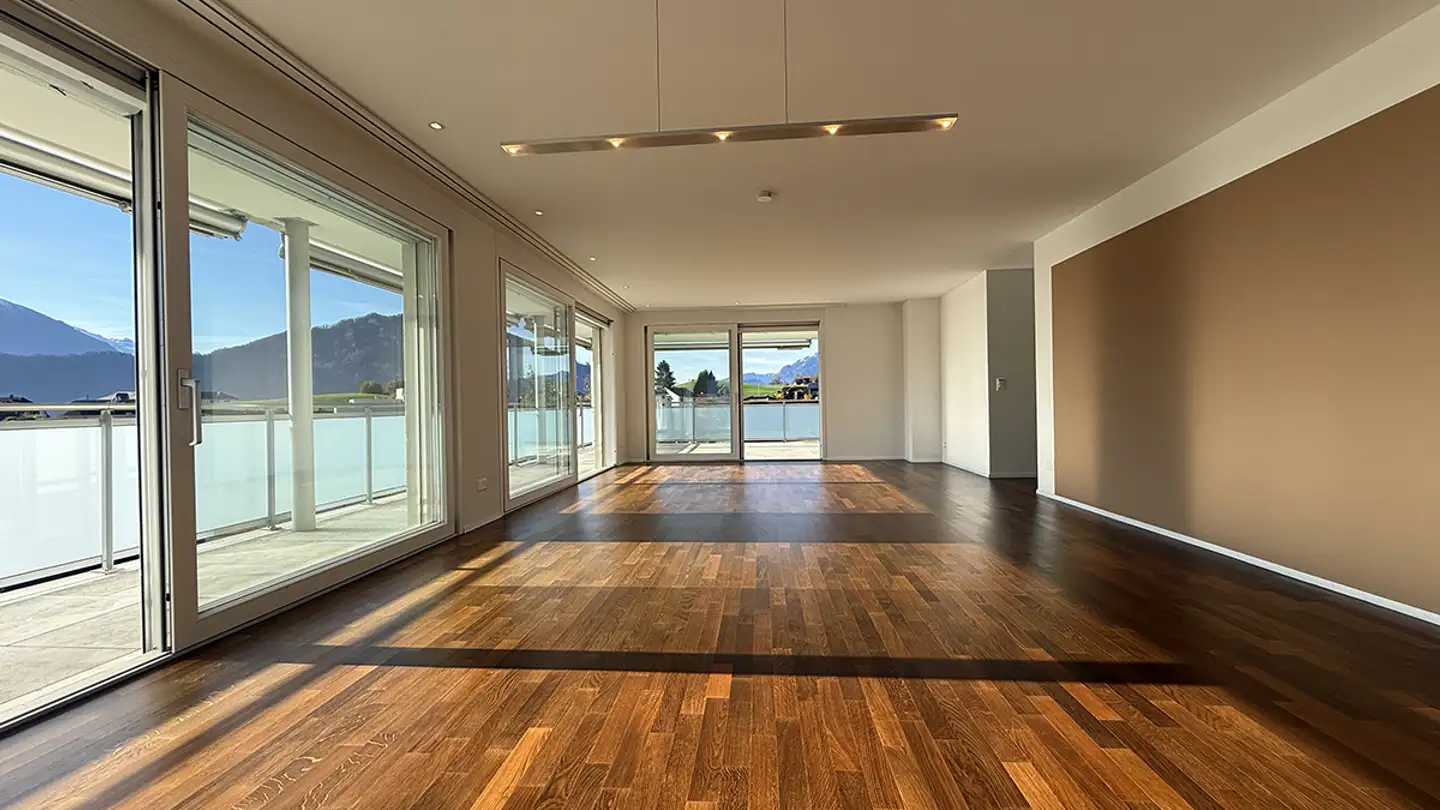 Appartement à louer - 6353 Weggis