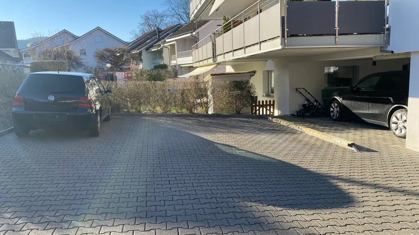 Outdoor parking space for rent - Dorfstrasse 24, 4665 Oftringen