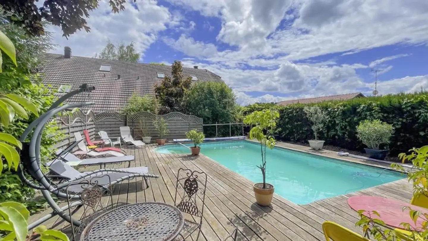 Single house for sale - 1721 Misery