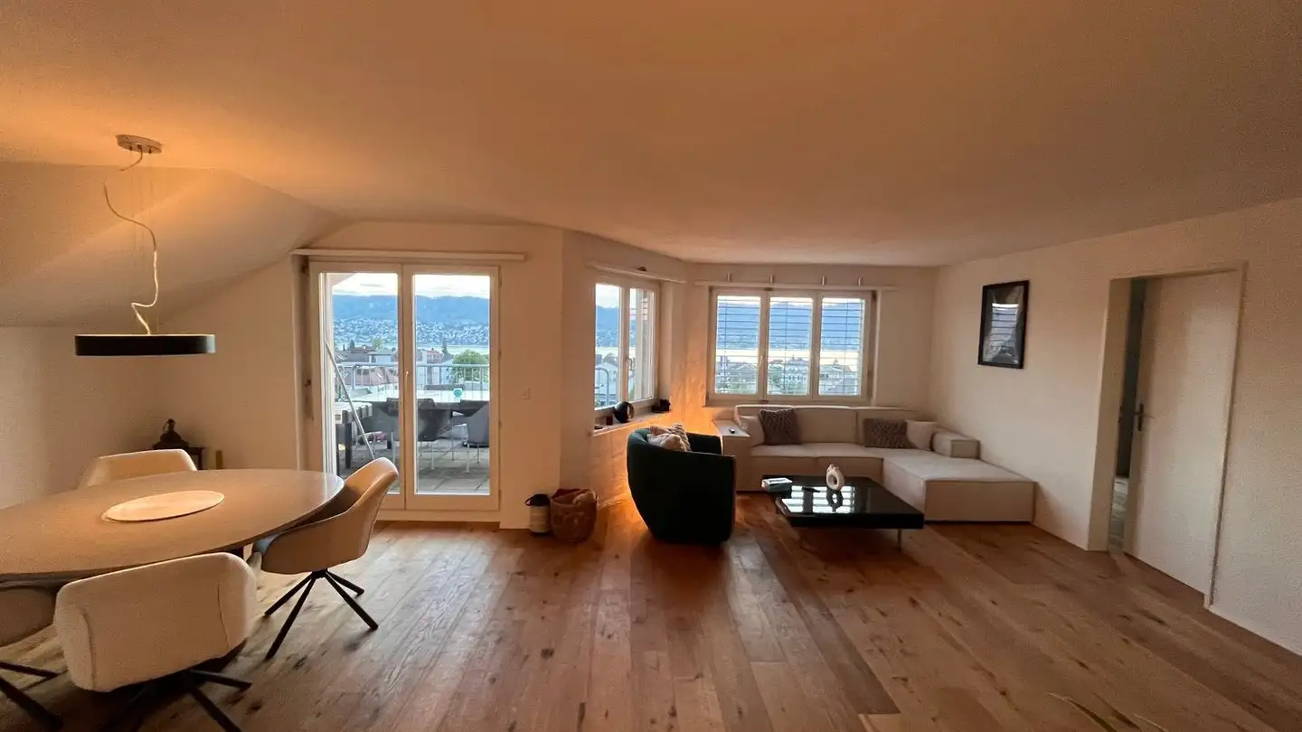 Stepped apartment for rent - 8702 Zollikon
