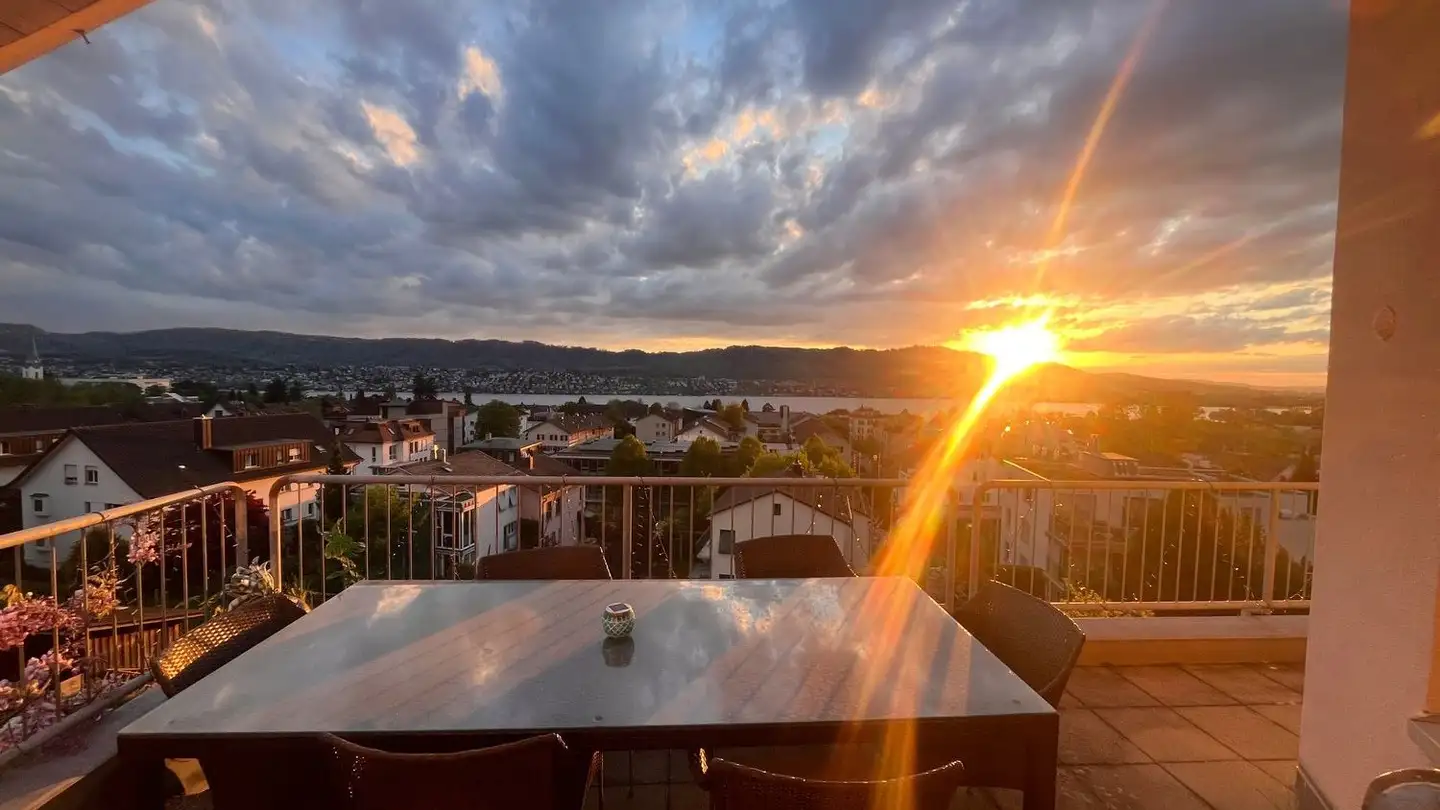 Stepped apartment for rent - 8702 Zollikon - Photo 2