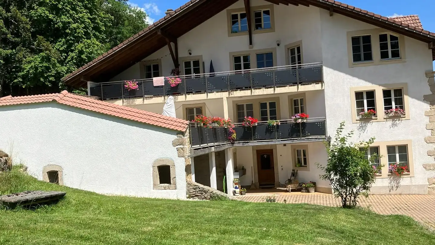 Appartement à louer - Les Peignières 75, 2362 Montfaucon