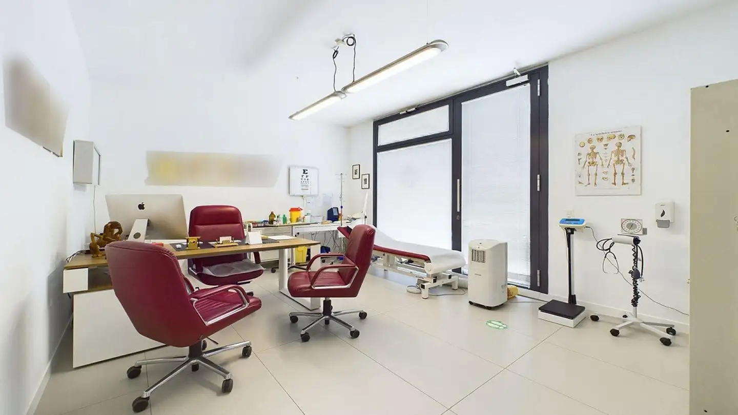 Commercial for sale - Via Merlina 6, 6962 Viganello