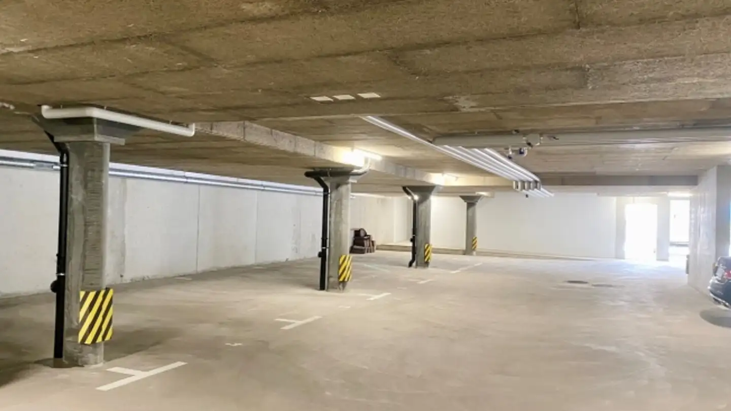 Indoor parking space for rent - Hauptstrasse 25, 4312 Magden