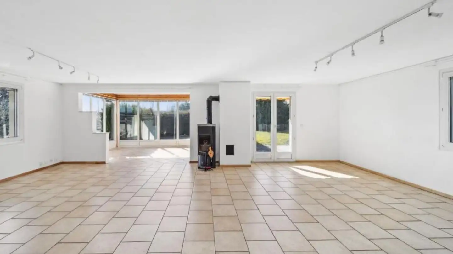 Single house for sale - 1416 Pailly - Photo 3
