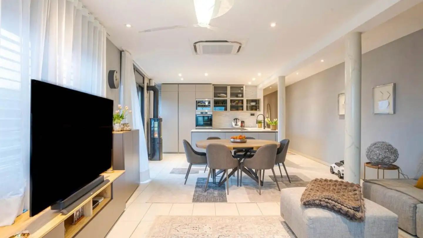 Casa bifamiliare in vendita - Via Roncone 2, 6927 Agra
