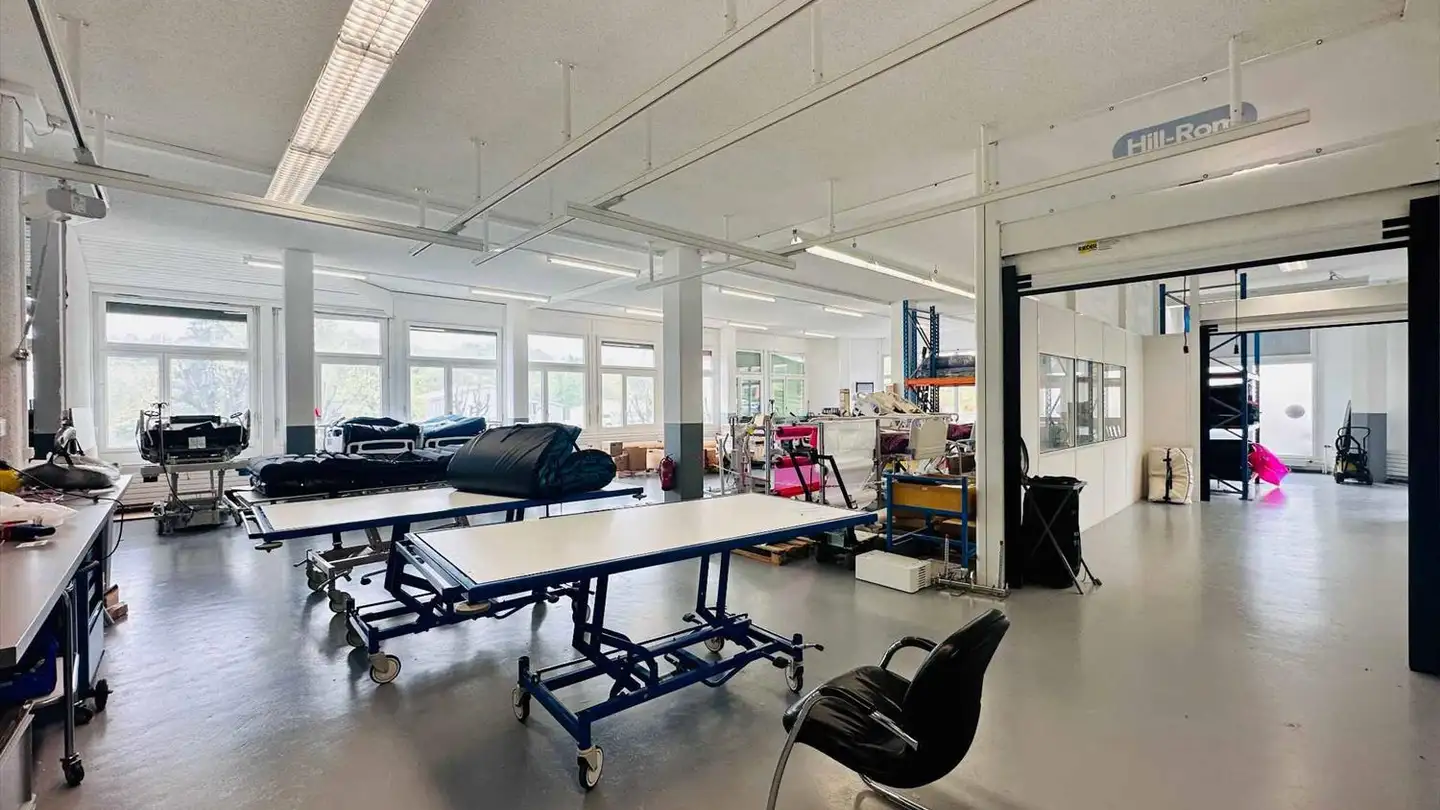 Commercial for rent - 1030 Bussigny