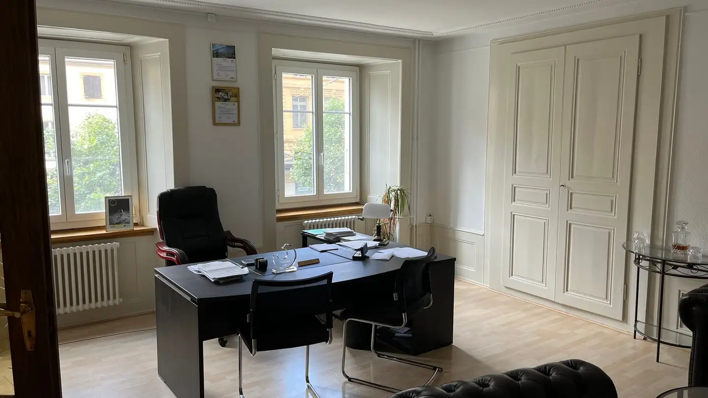 Bürofläche mieten - Avenue Léopold-Robert 37, 2300 La Chaux-de-Fonds - Foto 2