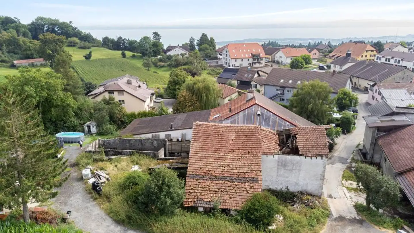 Terrain constructible à vendre - 2037 Montmollin