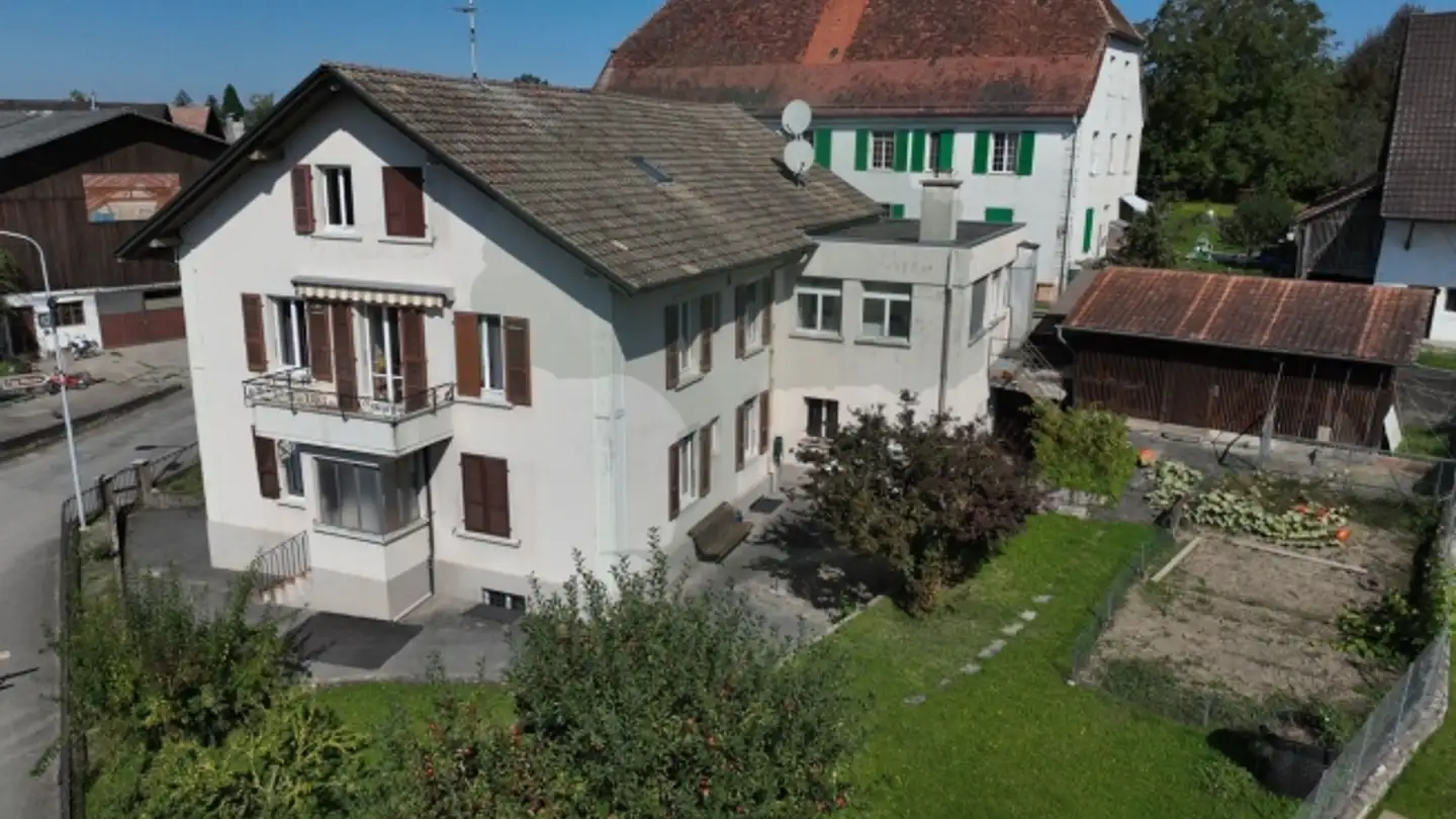 Appartement à vendre - Sur La Place 92, 2944 Bonfol