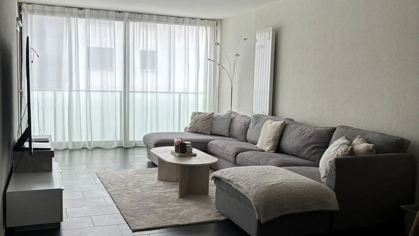 Appartamento in affitto - Rue Des Uttins 17, 2034 Peseux