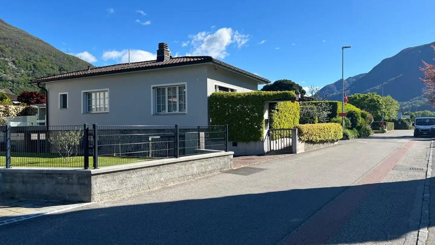 Villa kaufen - 6514 Sementina