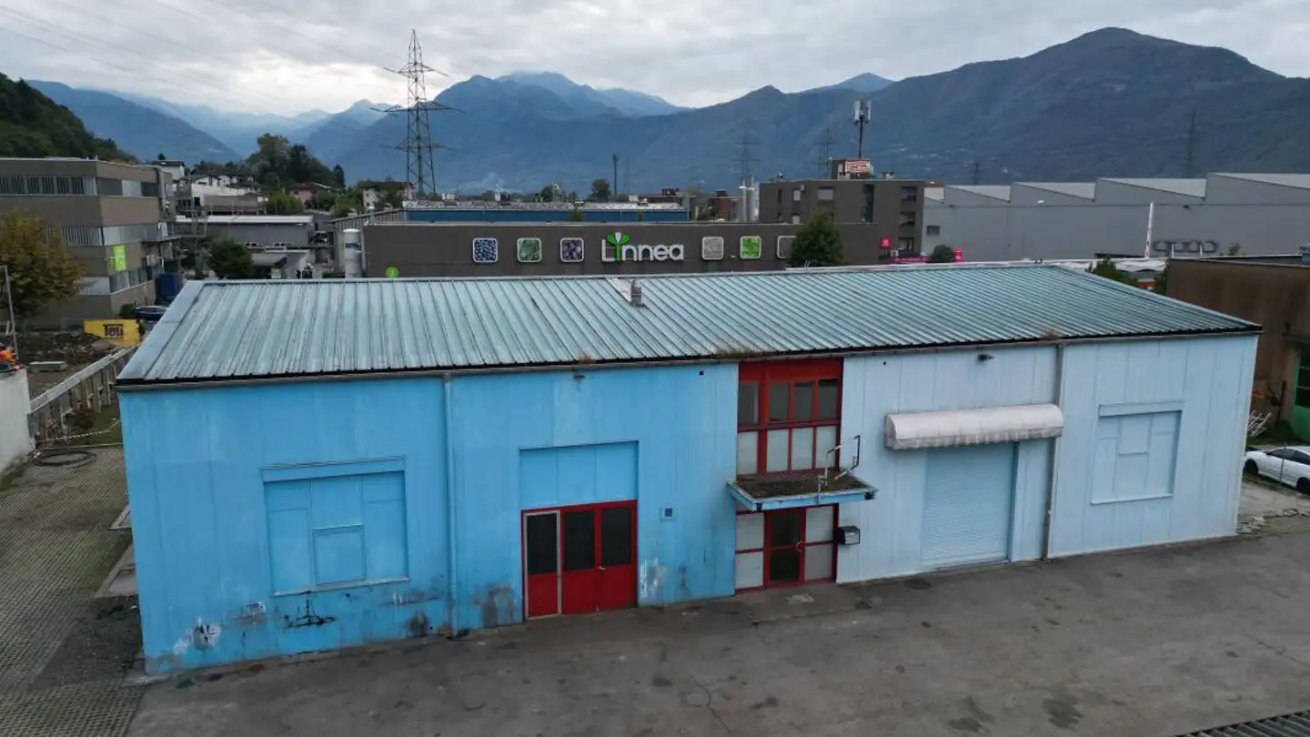 Fabbrica in affitto - Via Cantonale 66, 6595 Riazzino - Photo 2