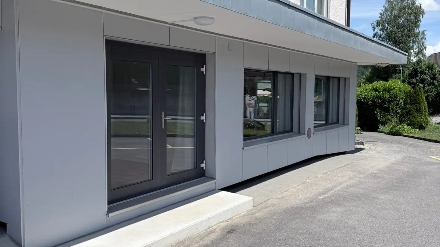 Commercial à louer - Laupenstrasse 13, 3178 Bösingen