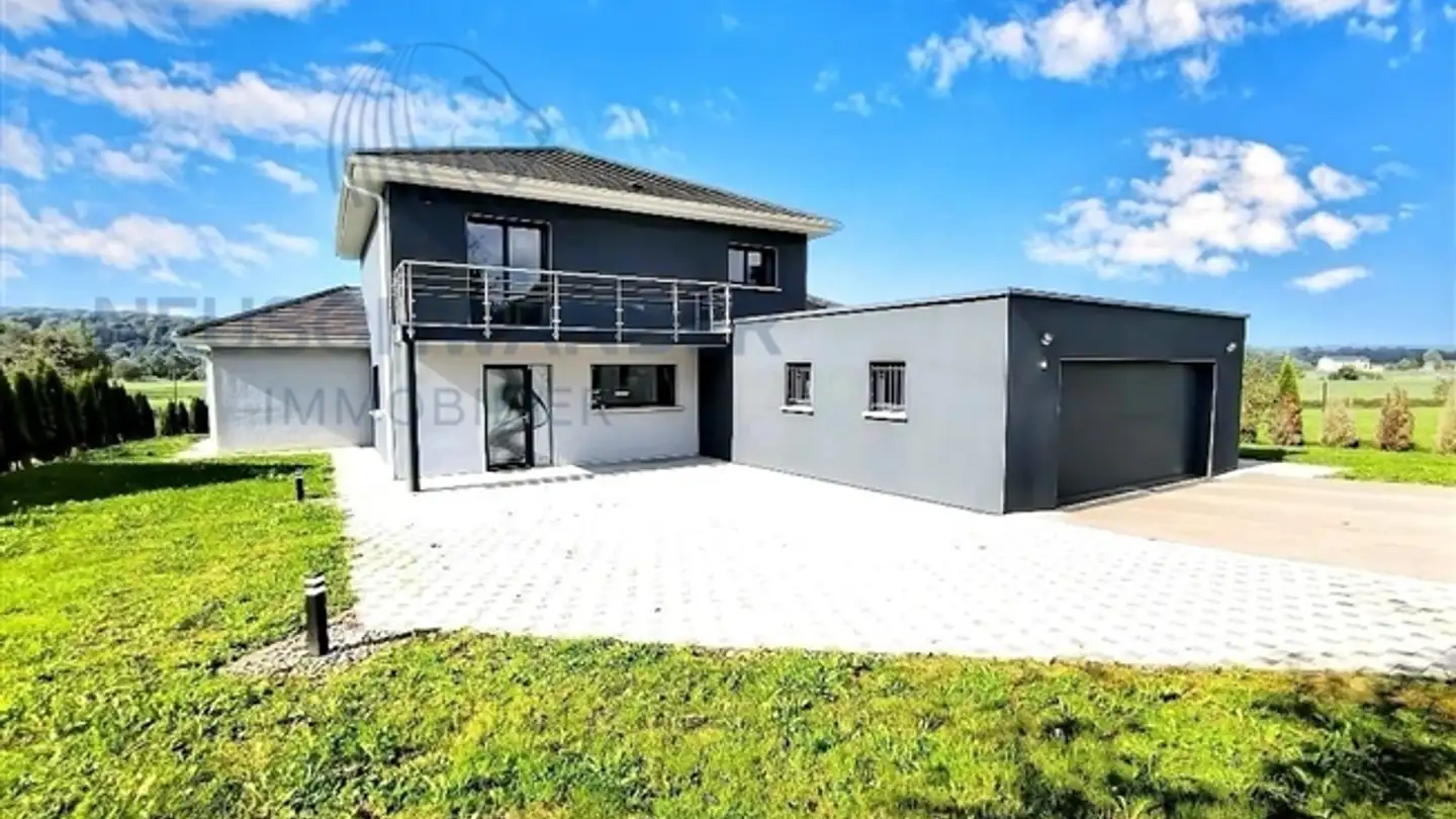 Villa for sale - 2882 St-Ursanne