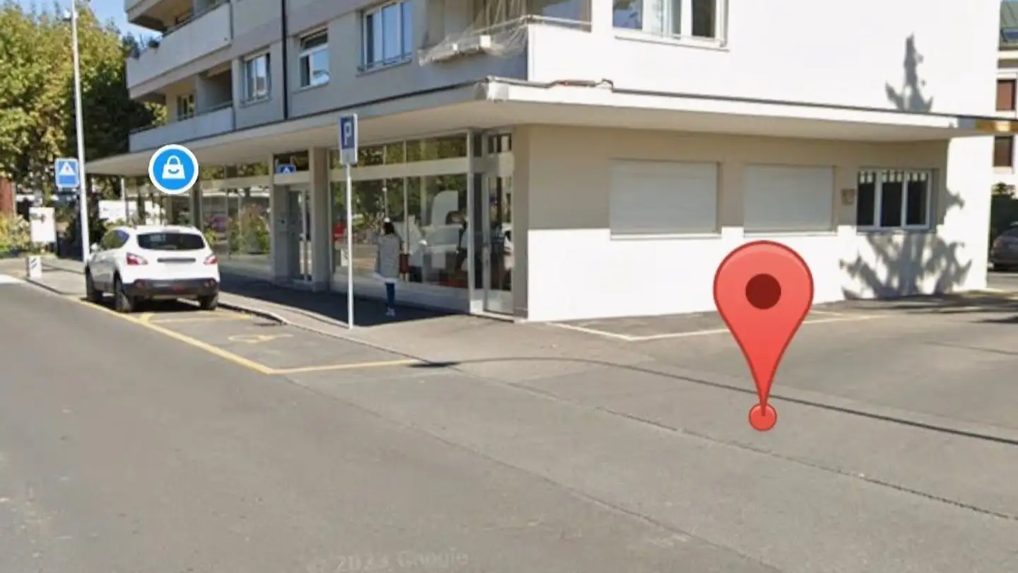 Überdachter Parkplatz mieten - Place Du Premier-Août, 1212 Grand-Lancy