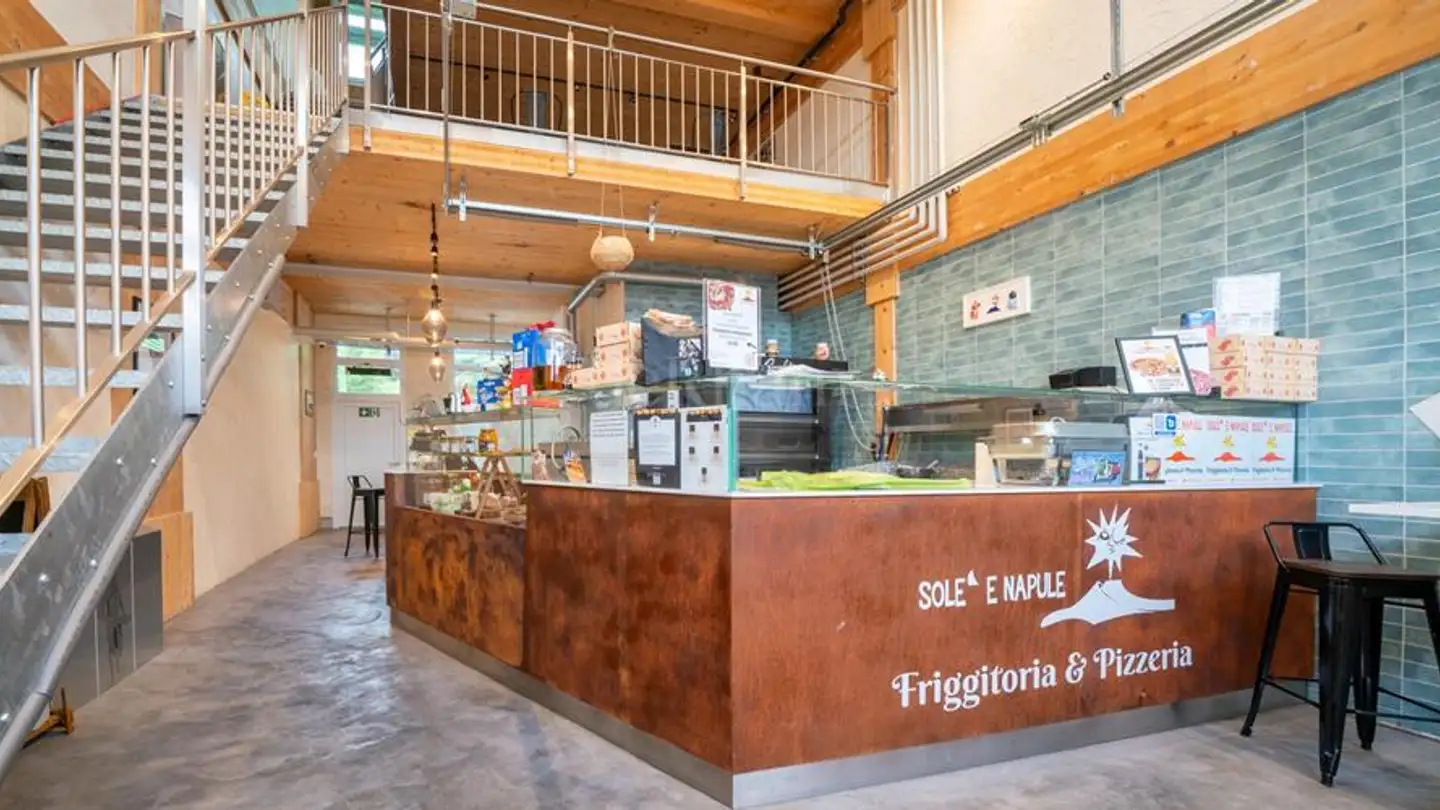 Mixed-use building for rent - Chemin Des Champs-Courbes 5, 1024 Ecublens VD