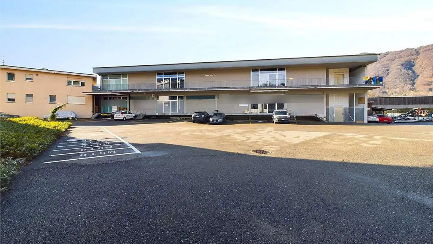 Commercial for sale - Via Girella, 6814 Lamone - Photo 2