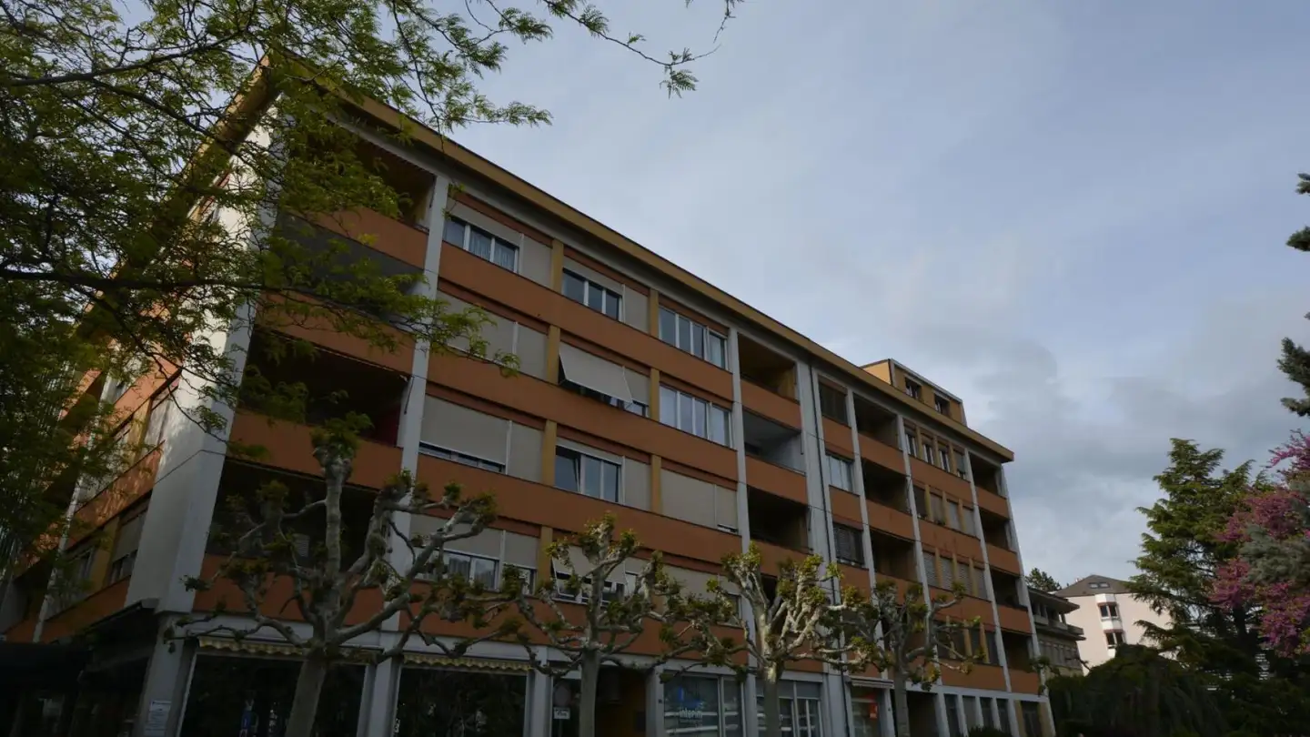 Outdoor parking space for rent - Rue Des Cèdres 13, 1950 Sion - Photo 2