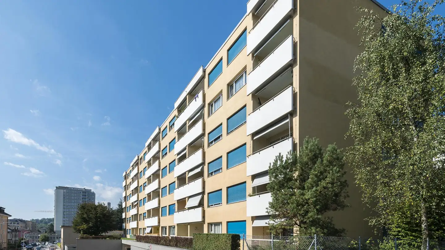 Commercial for rent - Rue De Champréveyres 43, 2000 Neuchâtel