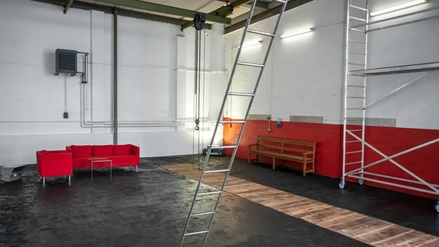 Commercial à louer - Grubenstrasse 39, 8045 Zürich